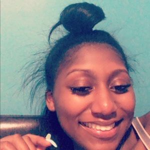 Meet your Posher, Shayla